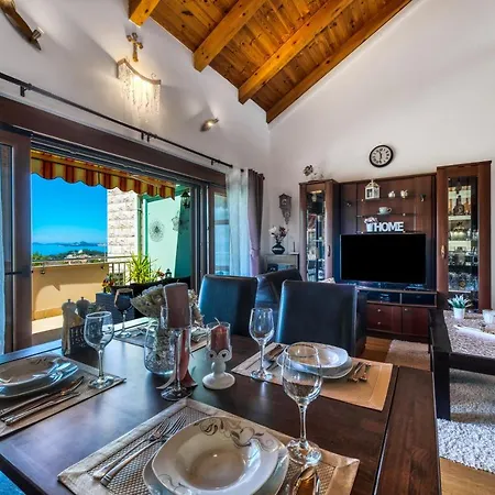 Apartament Penthouse Marija *