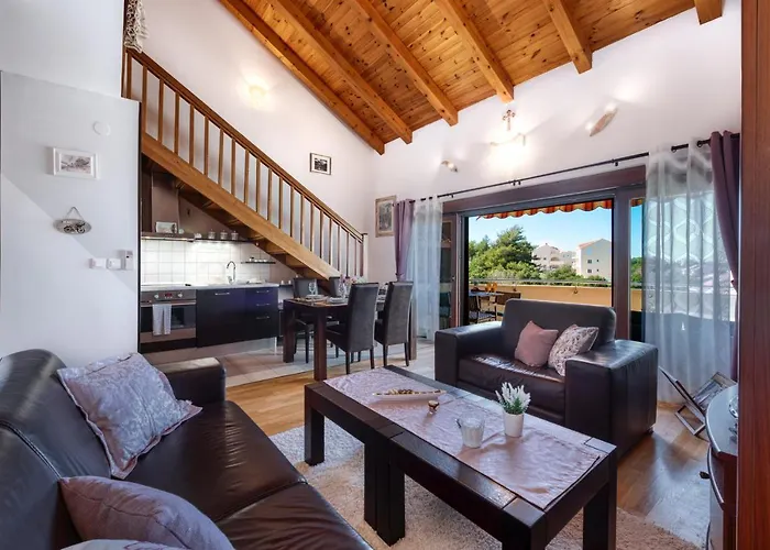 Penthouse Marija * 챠브타트